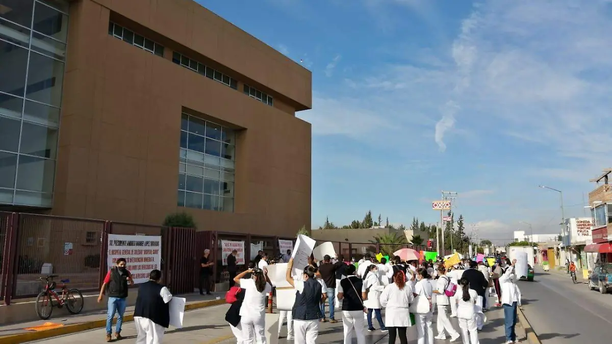 se manifiesta personal de salud en hospital de soledad 2